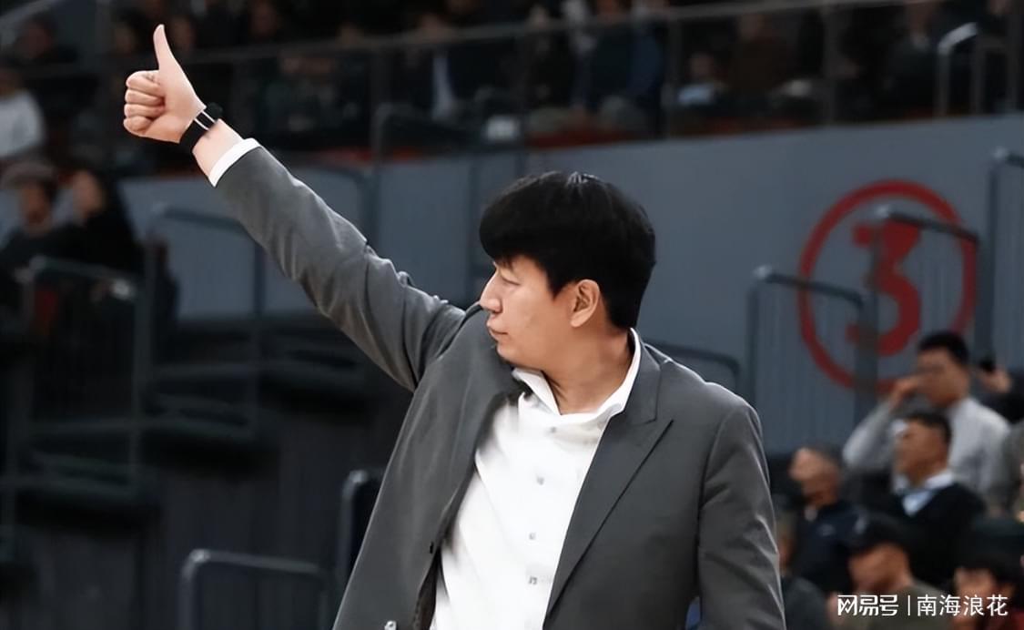 开云体育app下载-丢人！拿600万，却全场0分，还遭教练弃用，球迷：不上他山东必赢